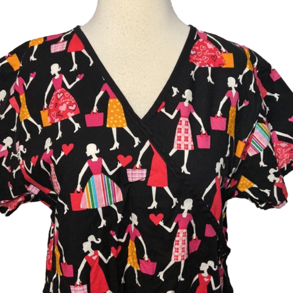Landau Scrub Top Women With Hearts Print Black Multi Junior 11/13